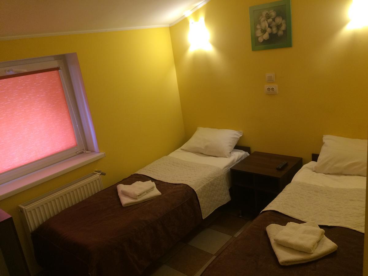 Hotel Travel Lwów Zewnętrze zdjęcie