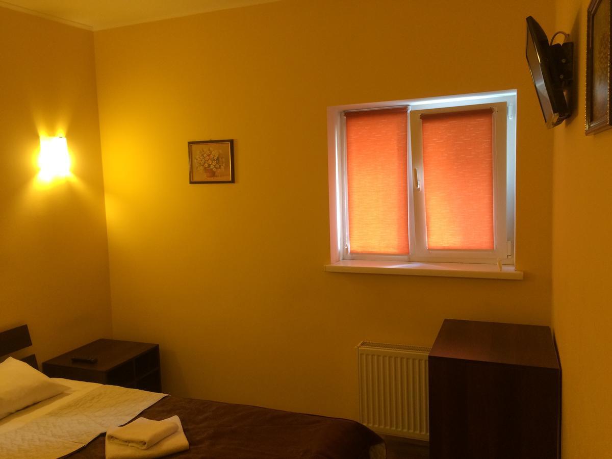 Hotel Travel Lwów Zewnętrze zdjęcie
